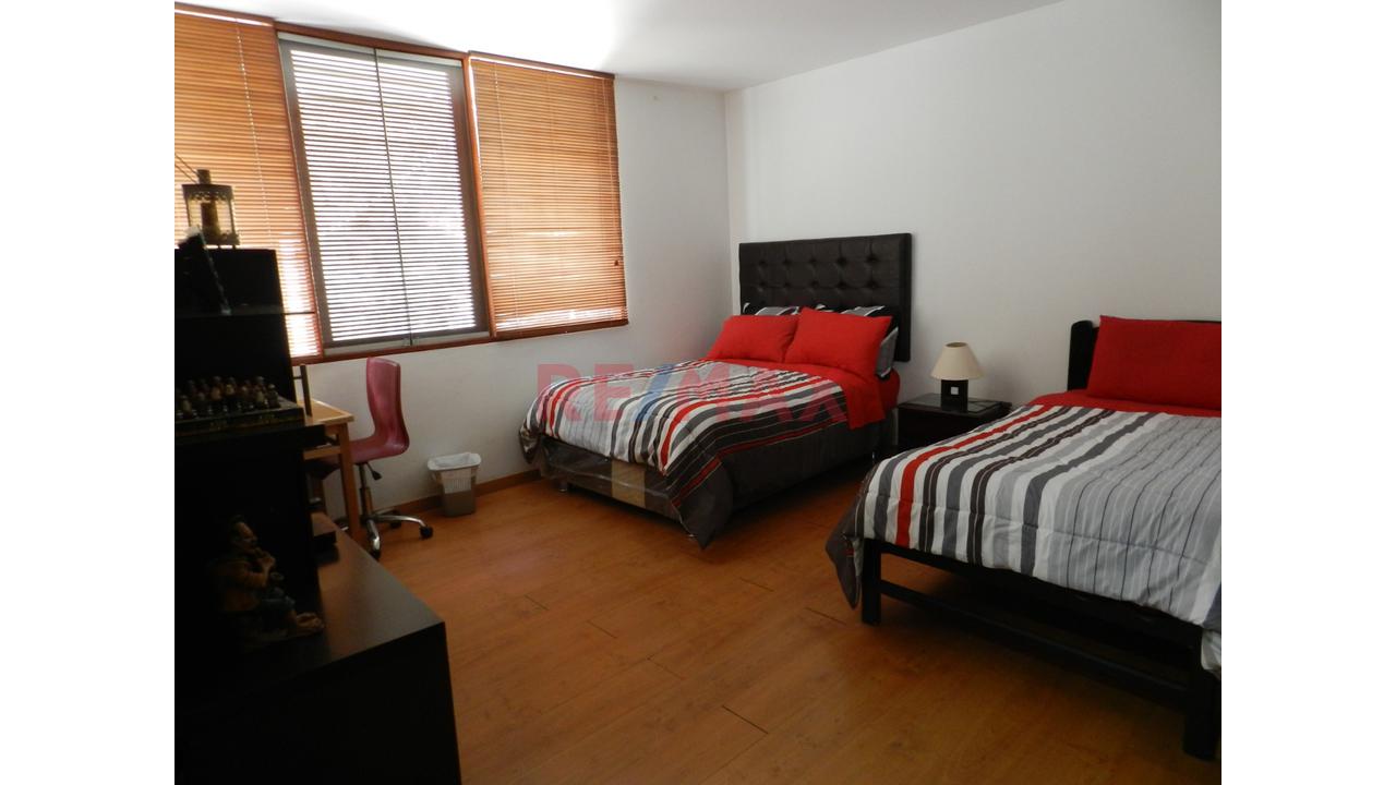 Allquilerl De Casa Con Piscina Y 2 Cocheras - 15