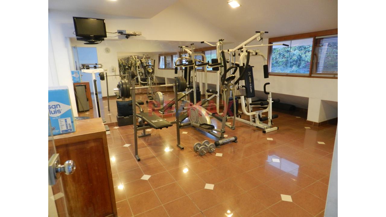 Allquilerl De Casa Con Piscina Y 2 Cocheras - 19