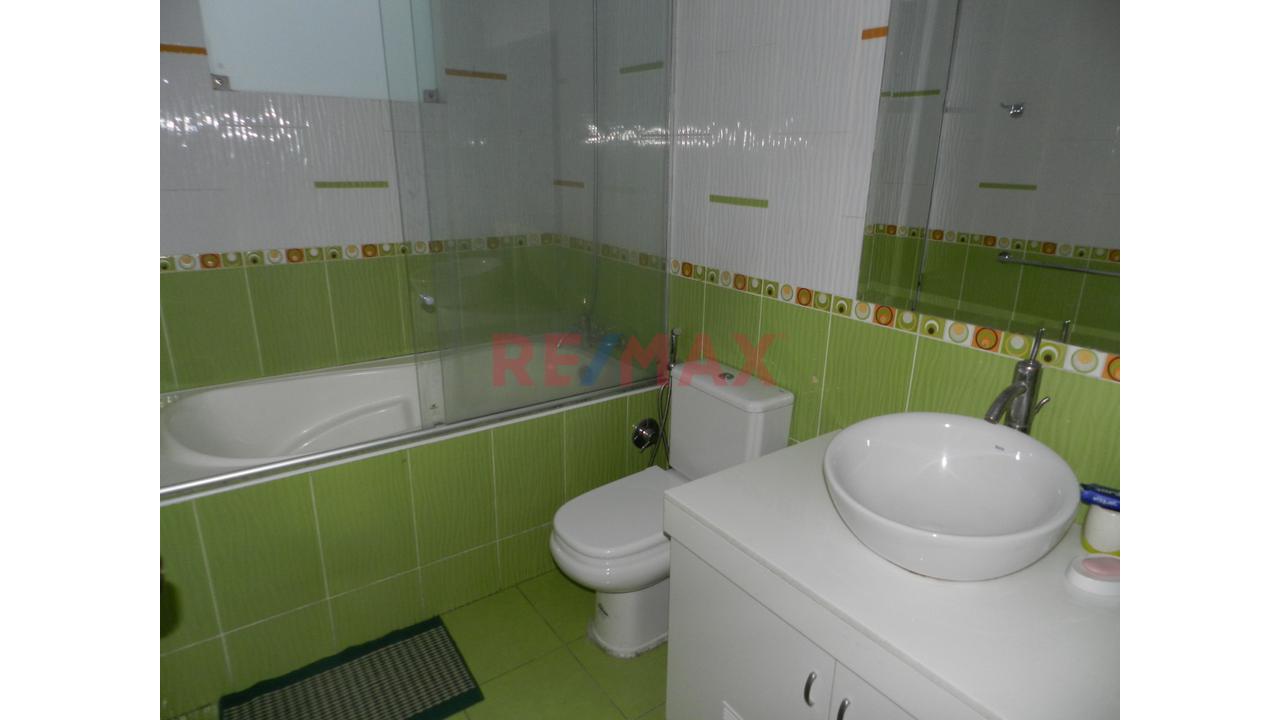 Allquilerl De Casa Con Piscina Y 2 Cocheras - 14
