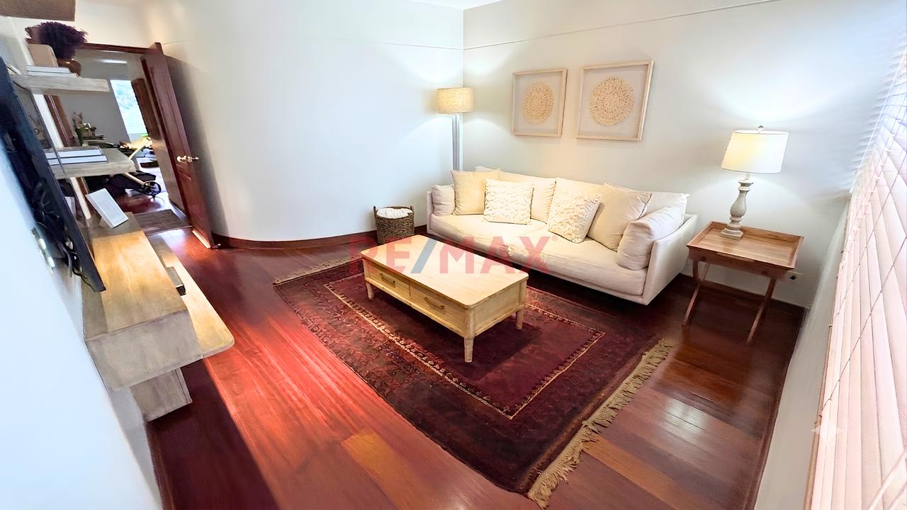 Hermoso Y Amplio Penthouse Duplex Frente A Parque En La Mejor Zona De Chacarilla, 3 Cocheras, Enorme Terraza Con Bbq Y Piscina Privada. — foto 12