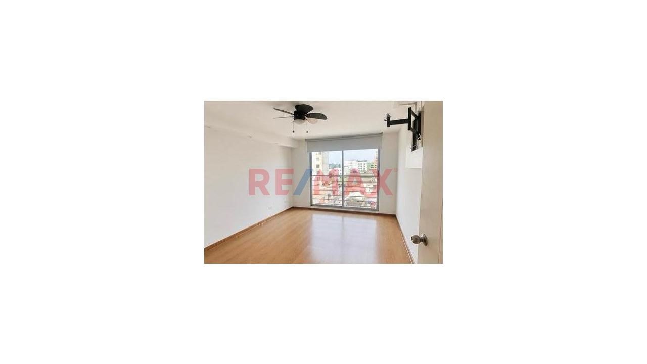 Vive Miraflores Con Amplitud, Comodidad Y Una Ubicación Privilegiada  Descubre Este Espectacular Departamento De 101 M², Ubicado En La Calle Piura, Miraflores, Una De Las Zonas Más Cotizadas Y De Mayo — foto 4