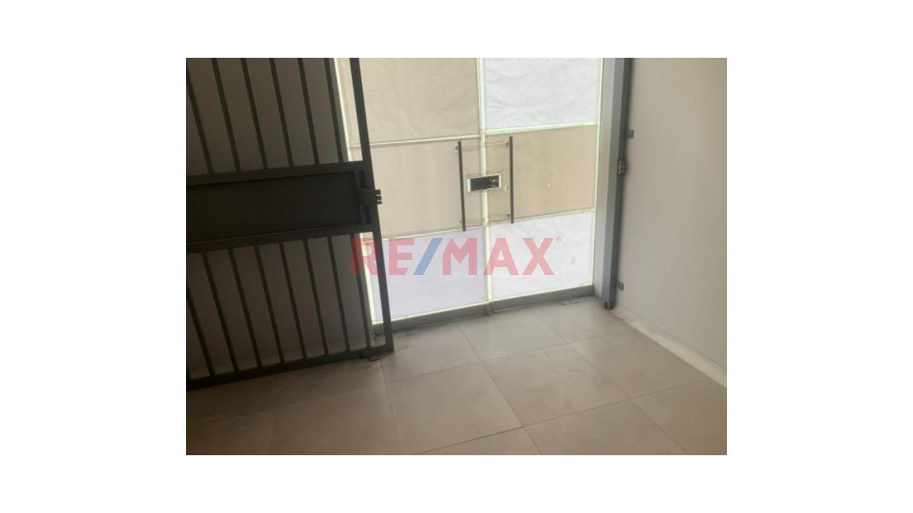 Alquilo Estratégico Local Comercial De 271 M² En Pueblo Libre - 2