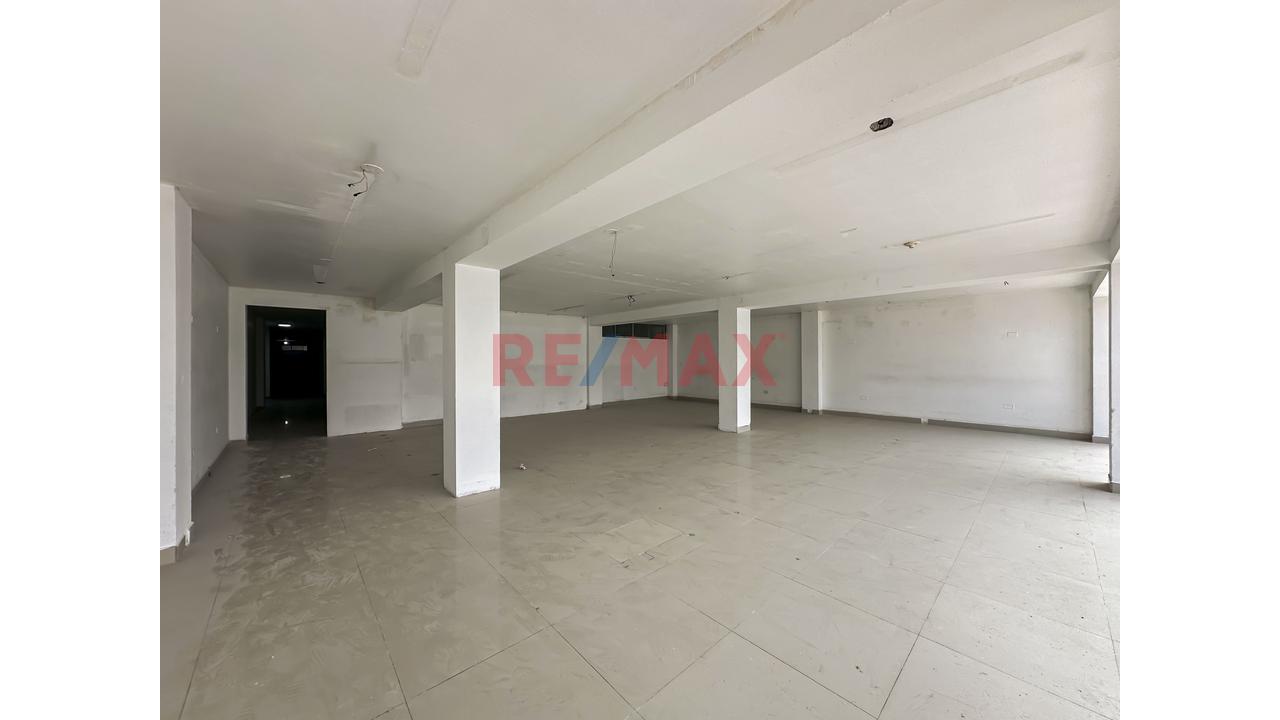 ¡Alquilo Amplio Local Comercial  2Do Piso En Los Olivos!  Ideal Para Academias, Gym, Institutos O Centros Médicos 🏫🏥 - 7