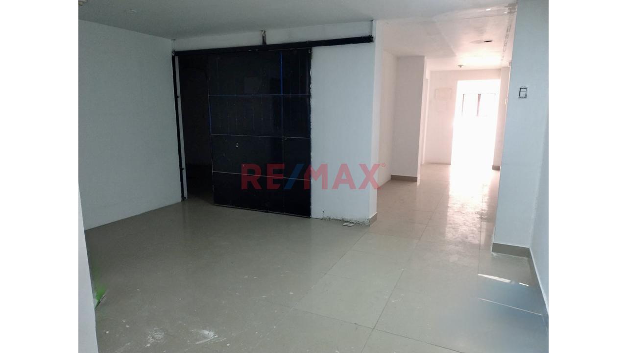 ¡Alquilo Amplio Local Comercial  2Do Piso En Los Olivos!  Ideal Para Academias, Gym, Institutos O Centros Médicos 🏫🏥 - 15