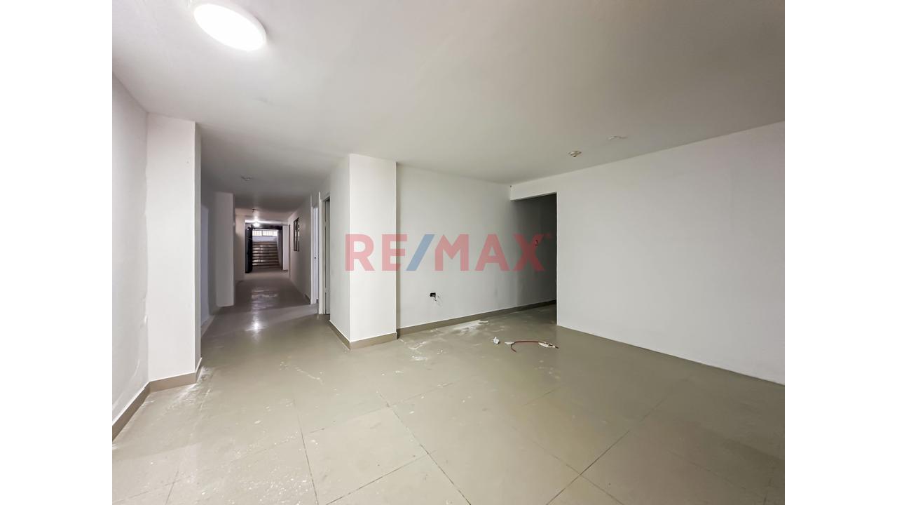 ¡Alquilo Amplio Local Comercial  2Do Piso En Los Olivos!  Ideal Para Academias, Gym, Institutos O Centros Médicos 🏫🏥 - 8