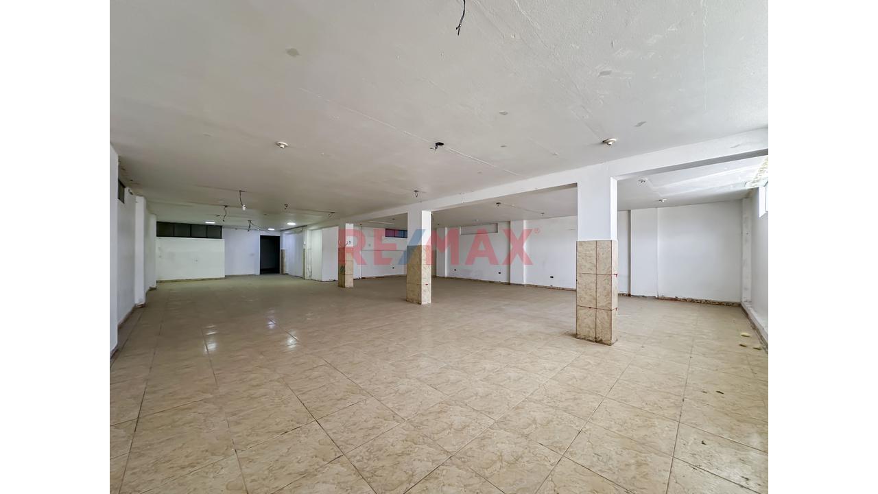 ¡Alquilo Amplio Local Comercial  2Do Piso En Los Olivos!  Ideal Para Academias, Gym, Institutos O Centros Médicos 🏫🏥 - 3