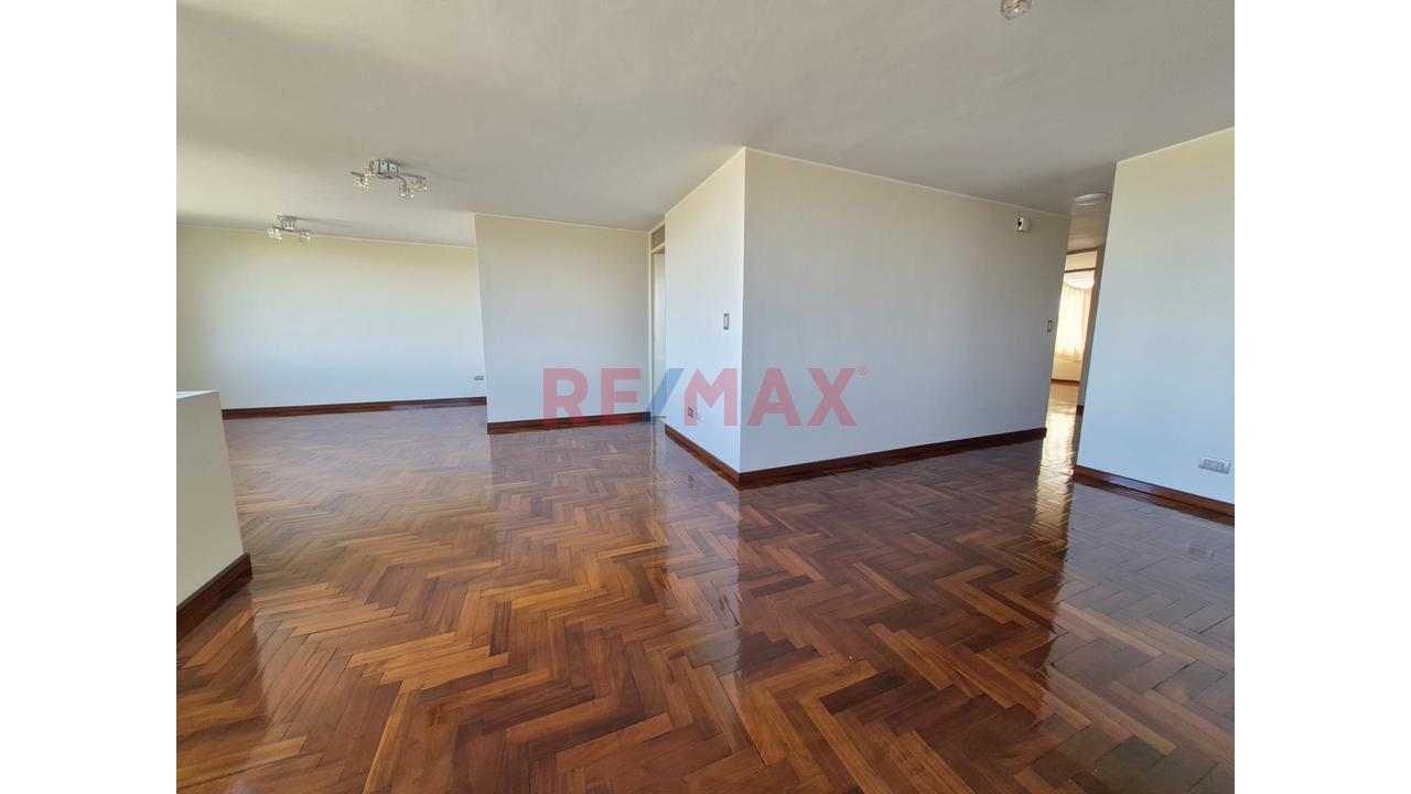 Departamento En Alquiler En Cayma Con Vista A La Campiña — foto 6