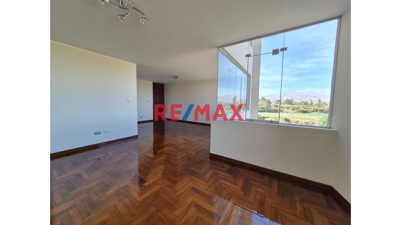 Departamento En Alquiler En Cayma Con Vista A La Campiña