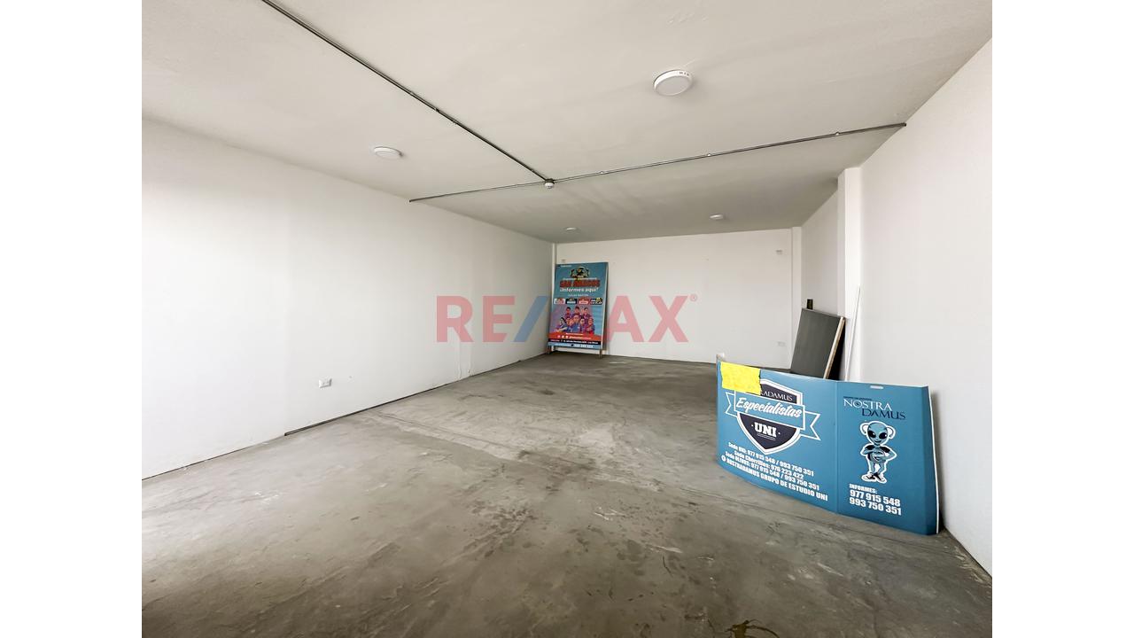 Alquilo Amplio Local Comercial En 4To Piso En Los Olivos!   🏫🏥 - 21