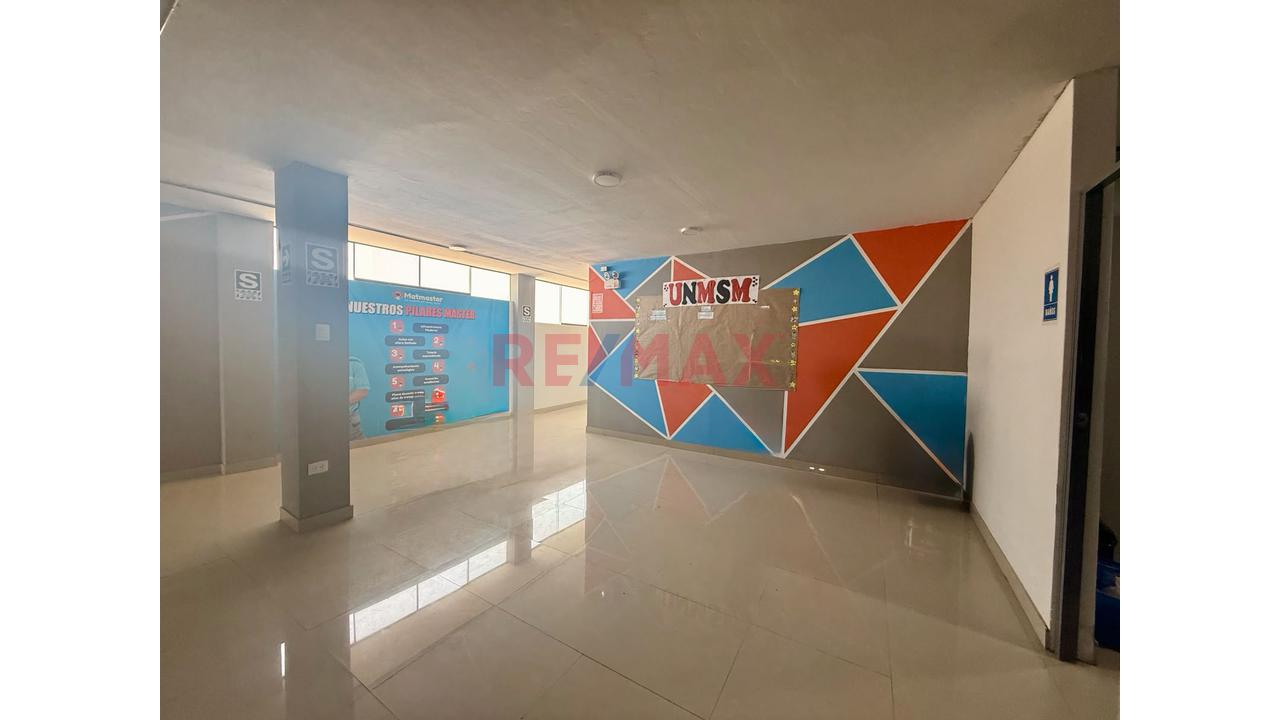 Alquilo Amplio Local Comercial En 4To Piso En Los Olivos!   🏫🏥 - 20