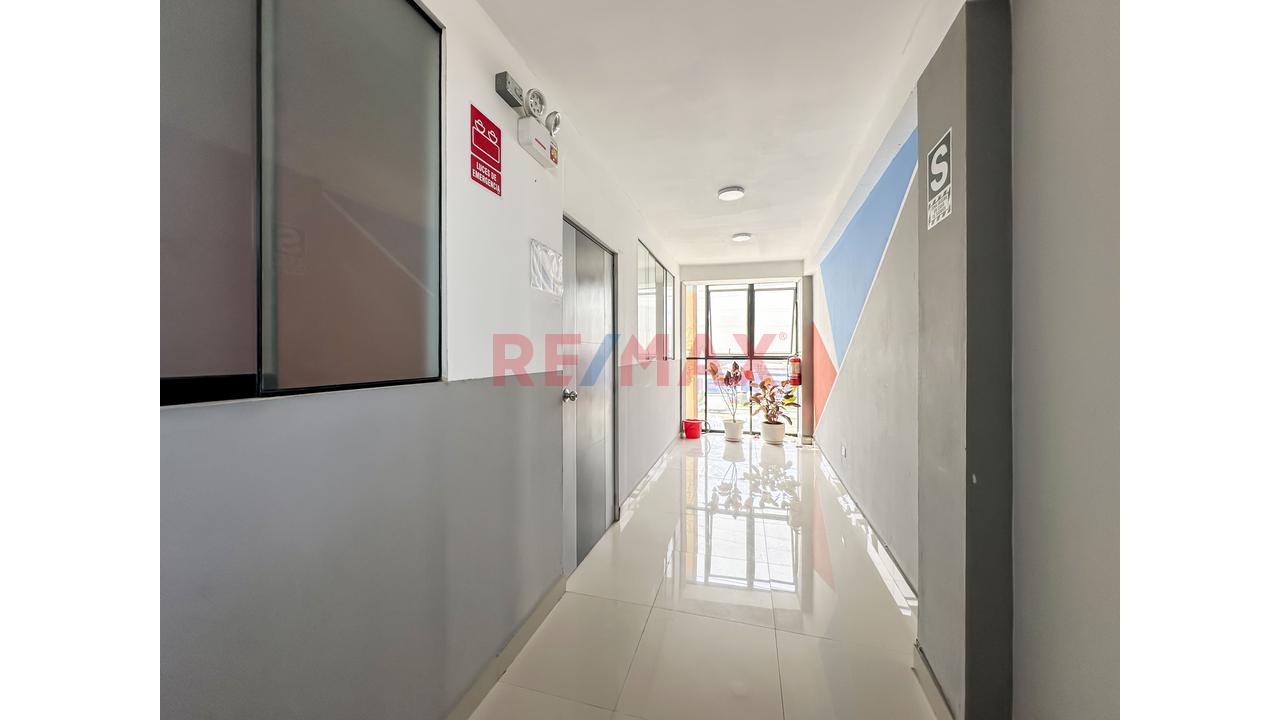 Alquilo Amplio Local Comercial En 4To Piso En Los Olivos!   🏫🏥 - 3