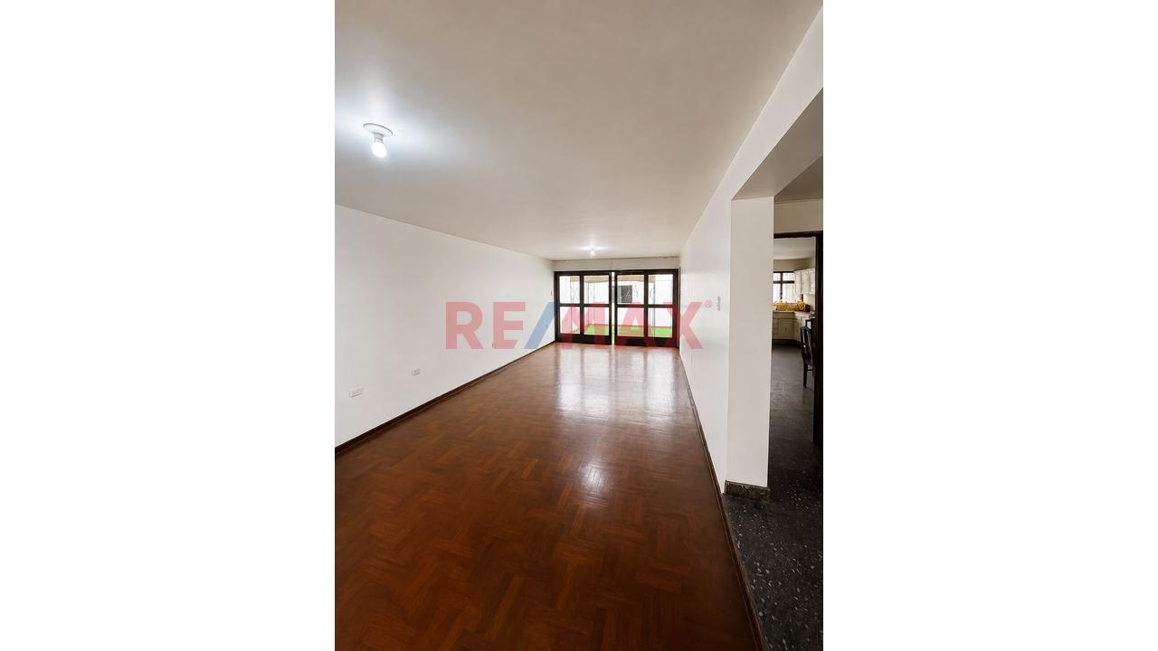 🏡 Exclusiva Casa En Venta Frente A Parque – Urb. Las Quintanas | Trujillo - 4