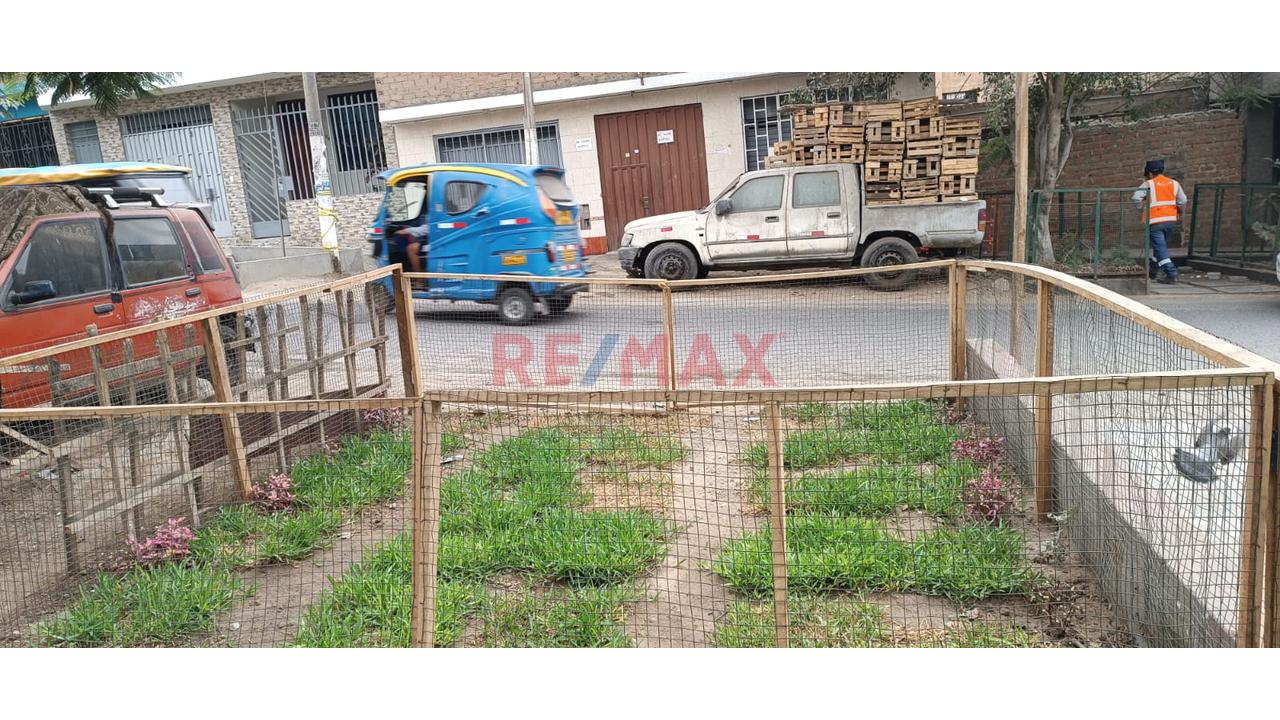 Venta De Casa En San Juan De Lurigancho Cerca A La Estacion San Carlos — foto 12