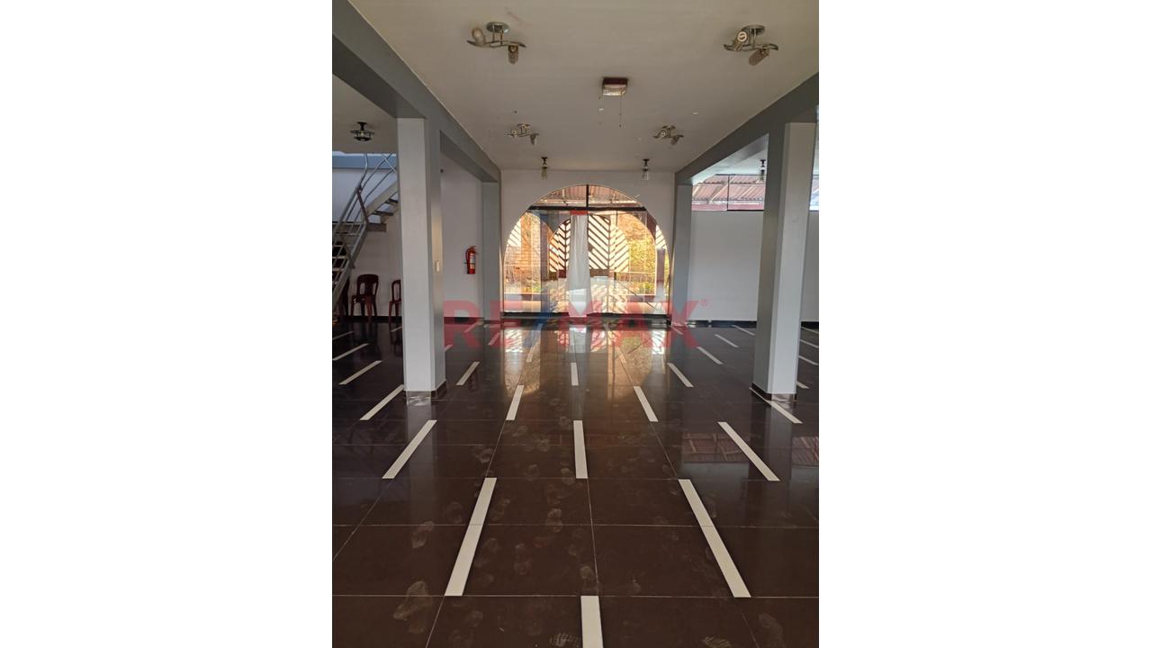Alquiler Local Comercial 150 M²  San Juan De Lurigancho — foto 2