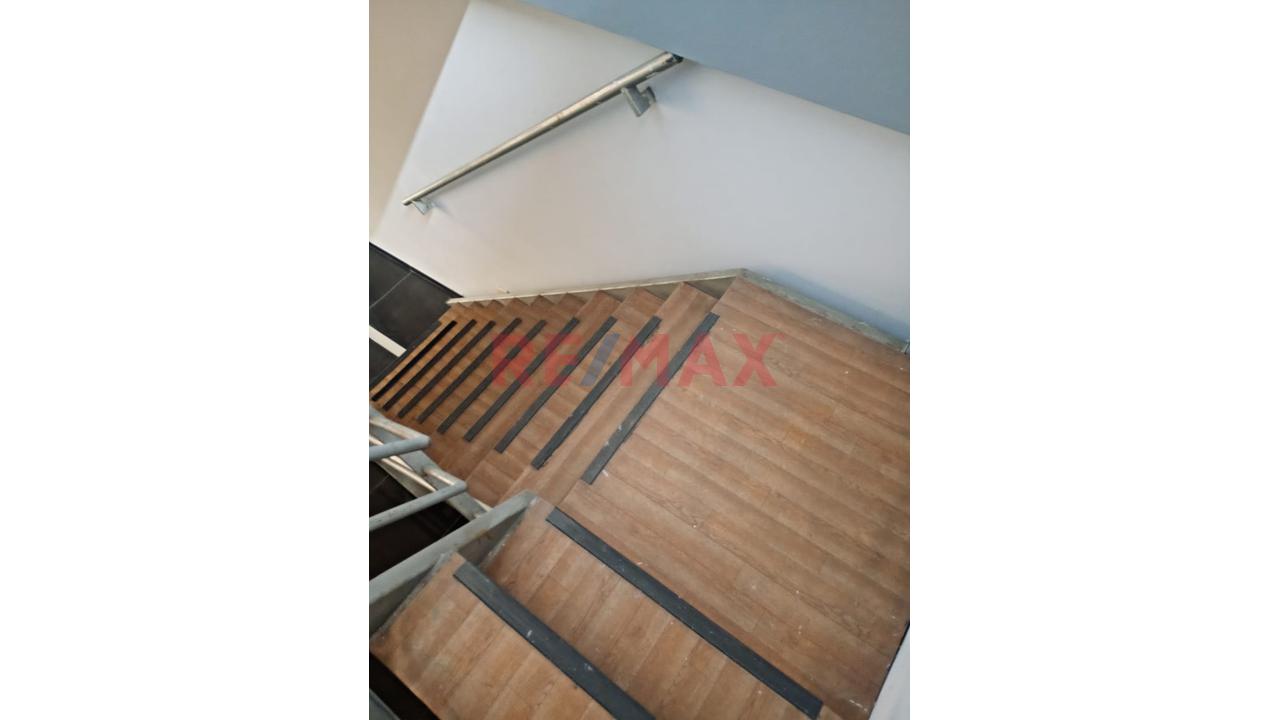 Alquiler Local Comercial 150 M²  San Juan De Lurigancho — foto 6