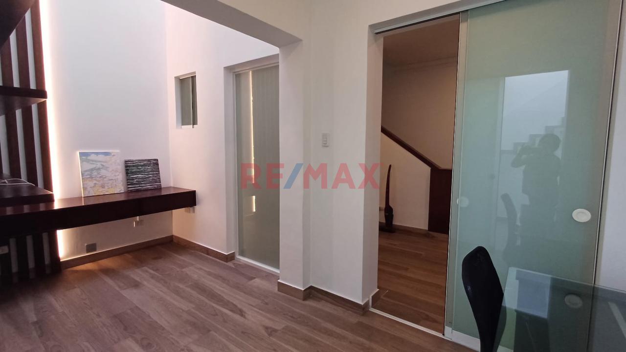 Alquiler Local Comercial Puerta A Calle Av. Del Ejercito Miraflores - 8