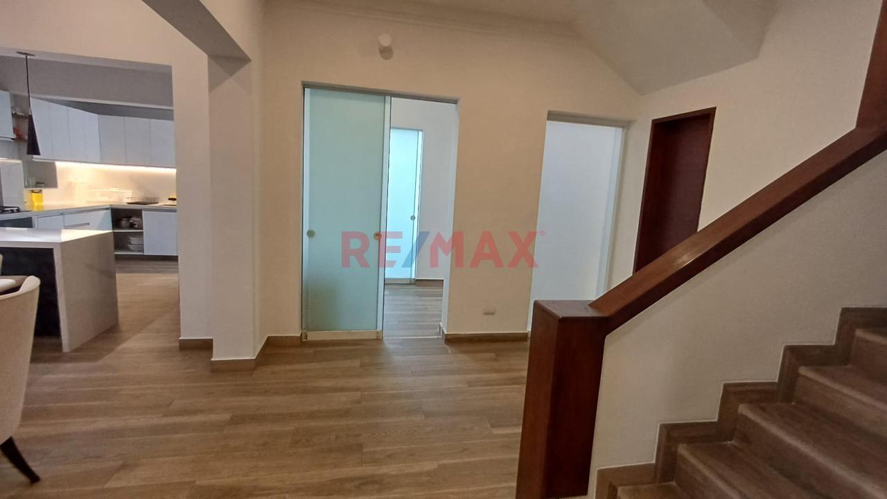 Alquiler Local Comercial Puerta A Calle Av. Del Ejercito Miraflores - 5