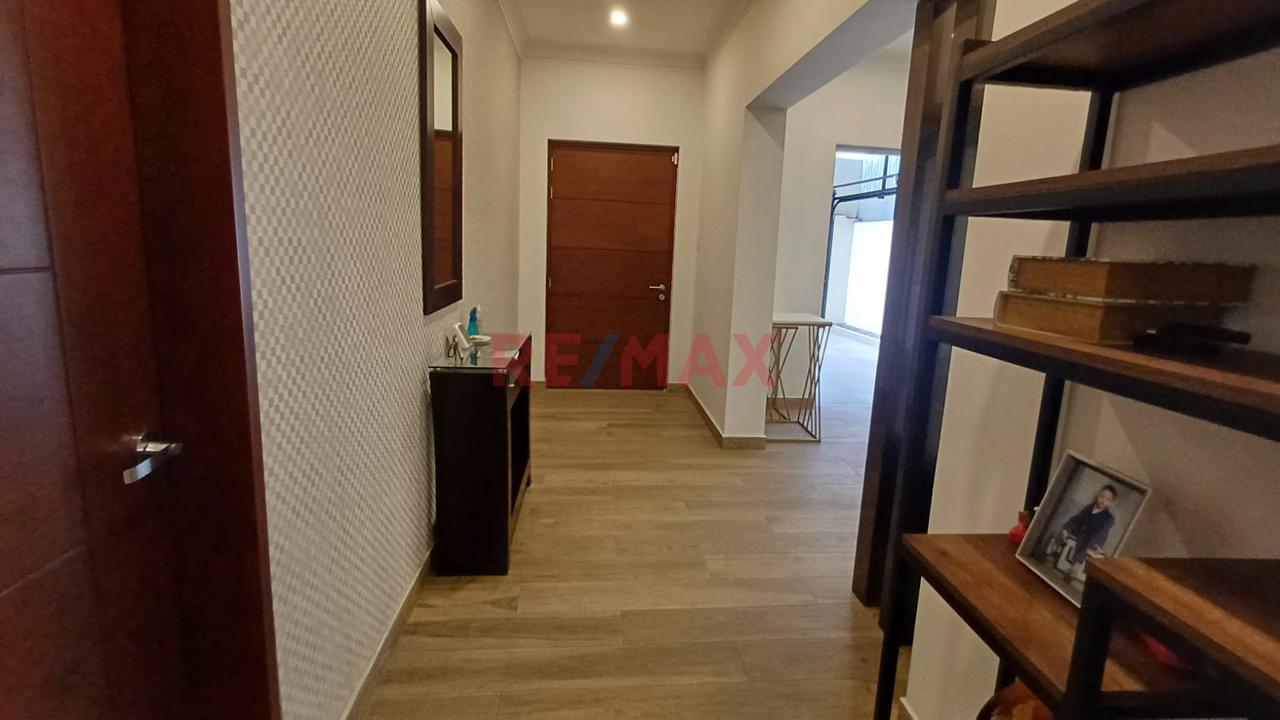 Alquiler Local Comercial Puerta A Calle Av. Del Ejercito Miraflores - 6