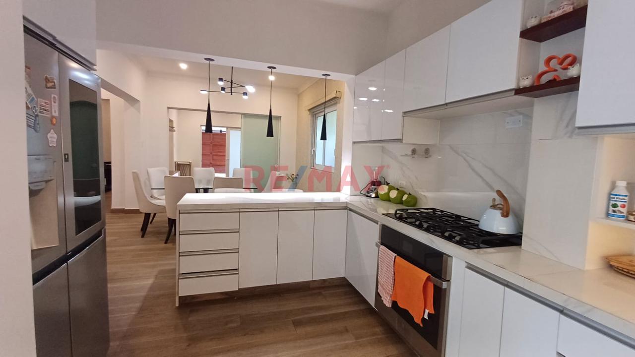 Alquiler Local Comercial Puerta A Calle Av. Del Ejercito Miraflores - 7