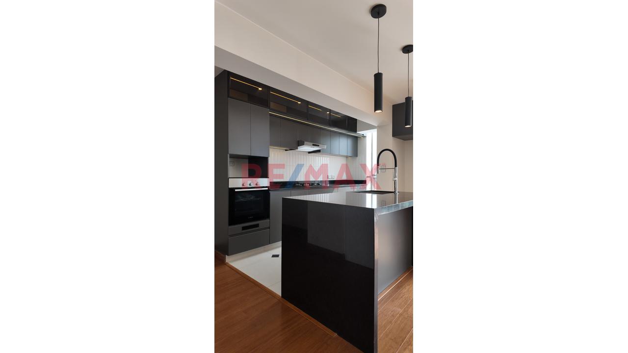 Dúplex En Venta En Surco Frente A Parque: 5 Dormitorios, Terraza Y Acabados Personalizables — foto 2