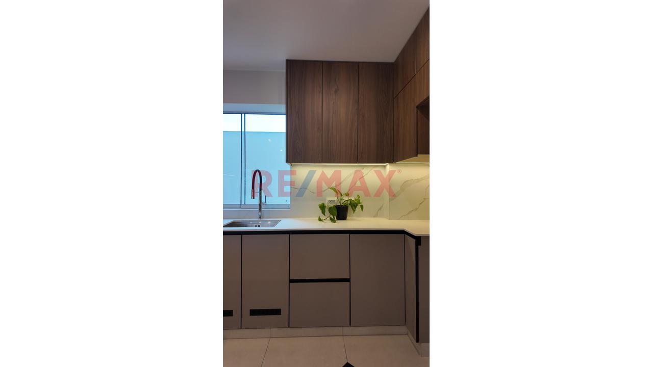 Dúplex En Venta En Surco Frente A Parque: 5 Dormitorios, Terraza Y Acabados Personalizables — foto 13