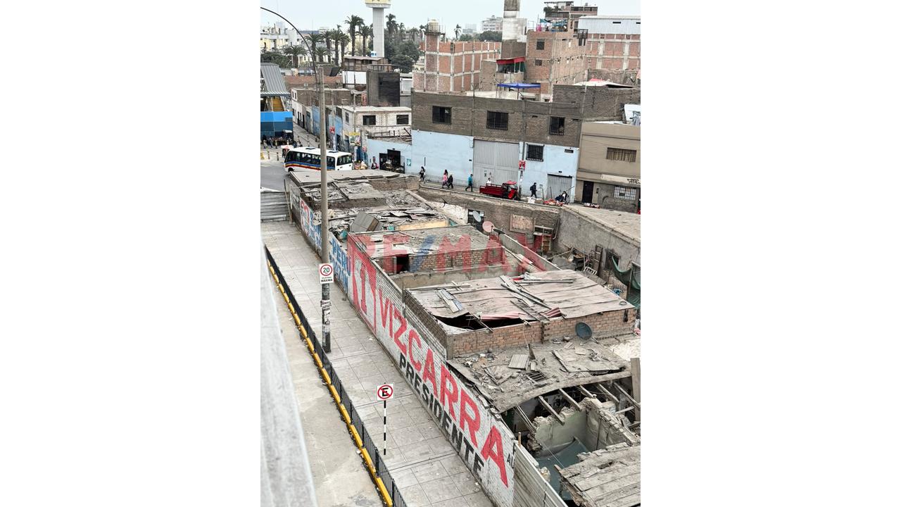 Terreno De 1,778 M² Junto A La Estación Grau Del Metro De Lima. — foto 9