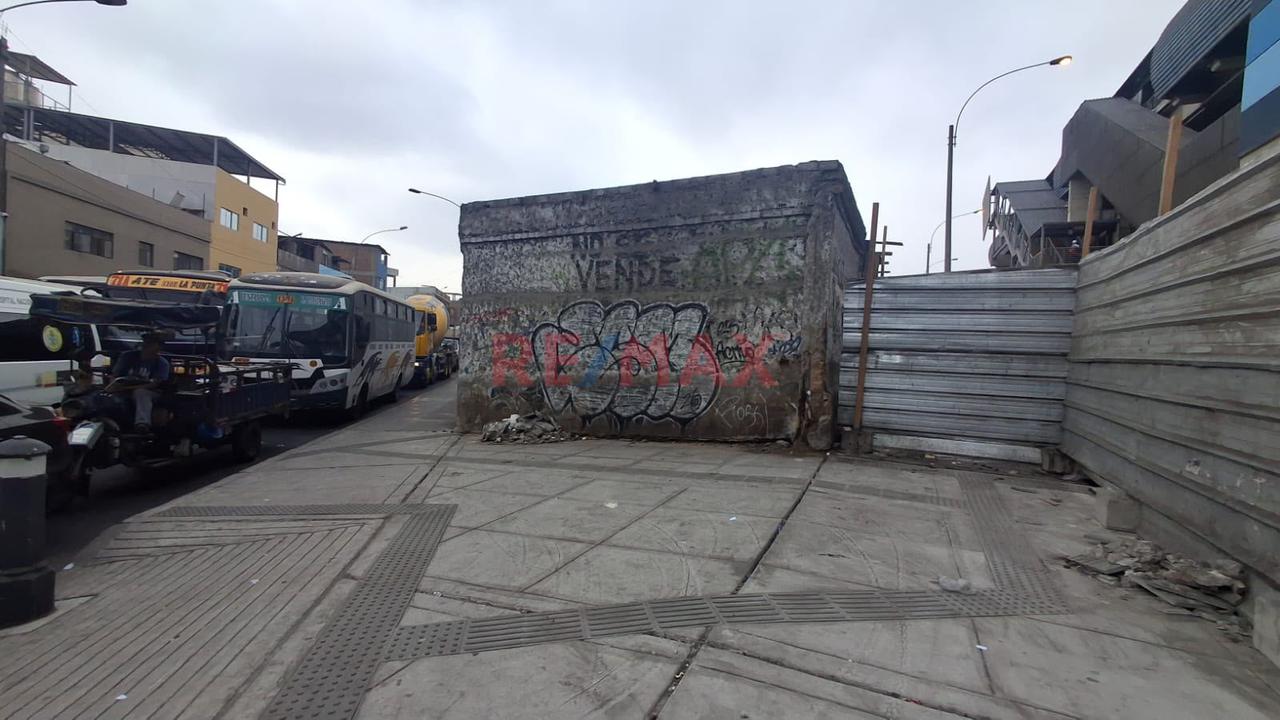 Terreno De 1,778 M² Junto A La Estación Grau Del Metro De Lima. — foto 6