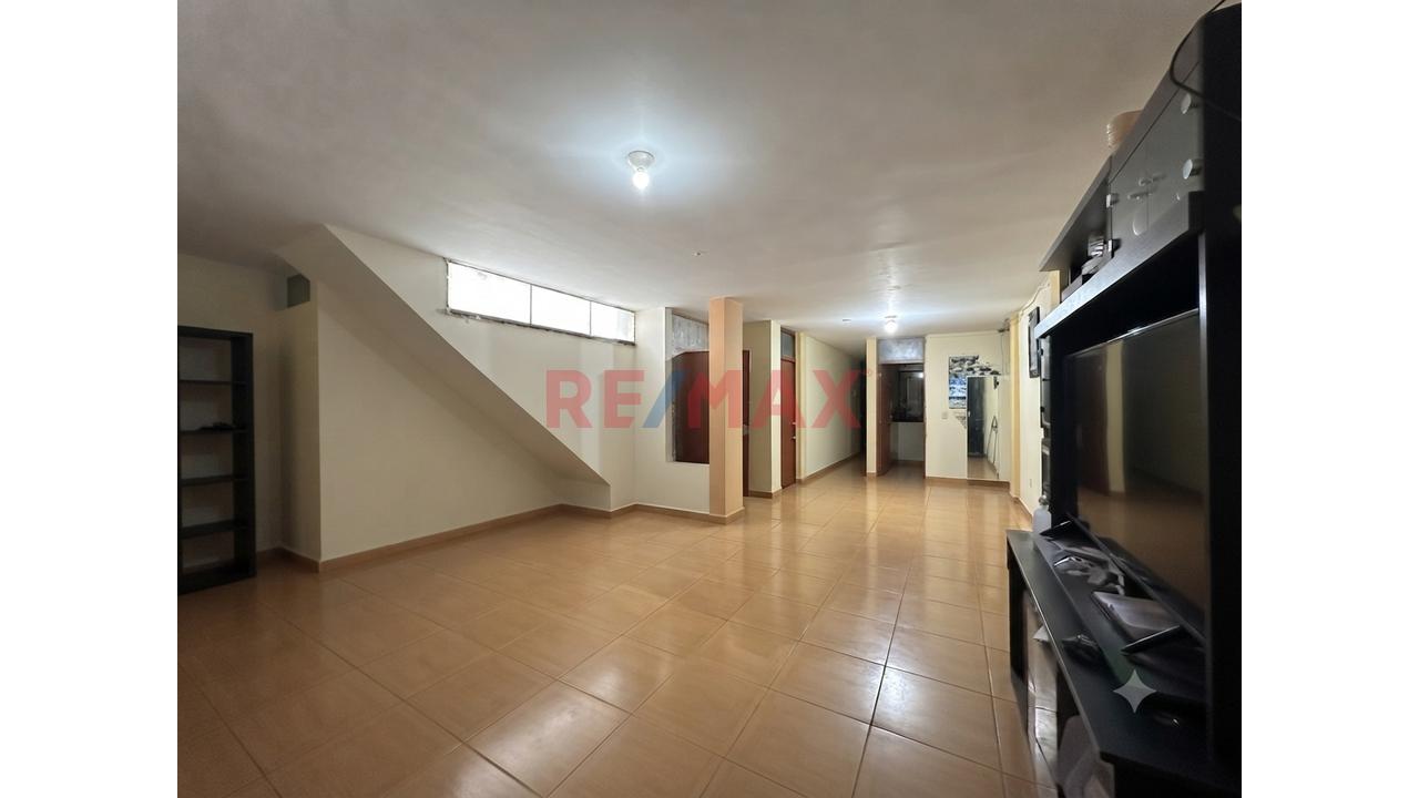 Venta Departamento 4 Piso Urb. Razuri - 2