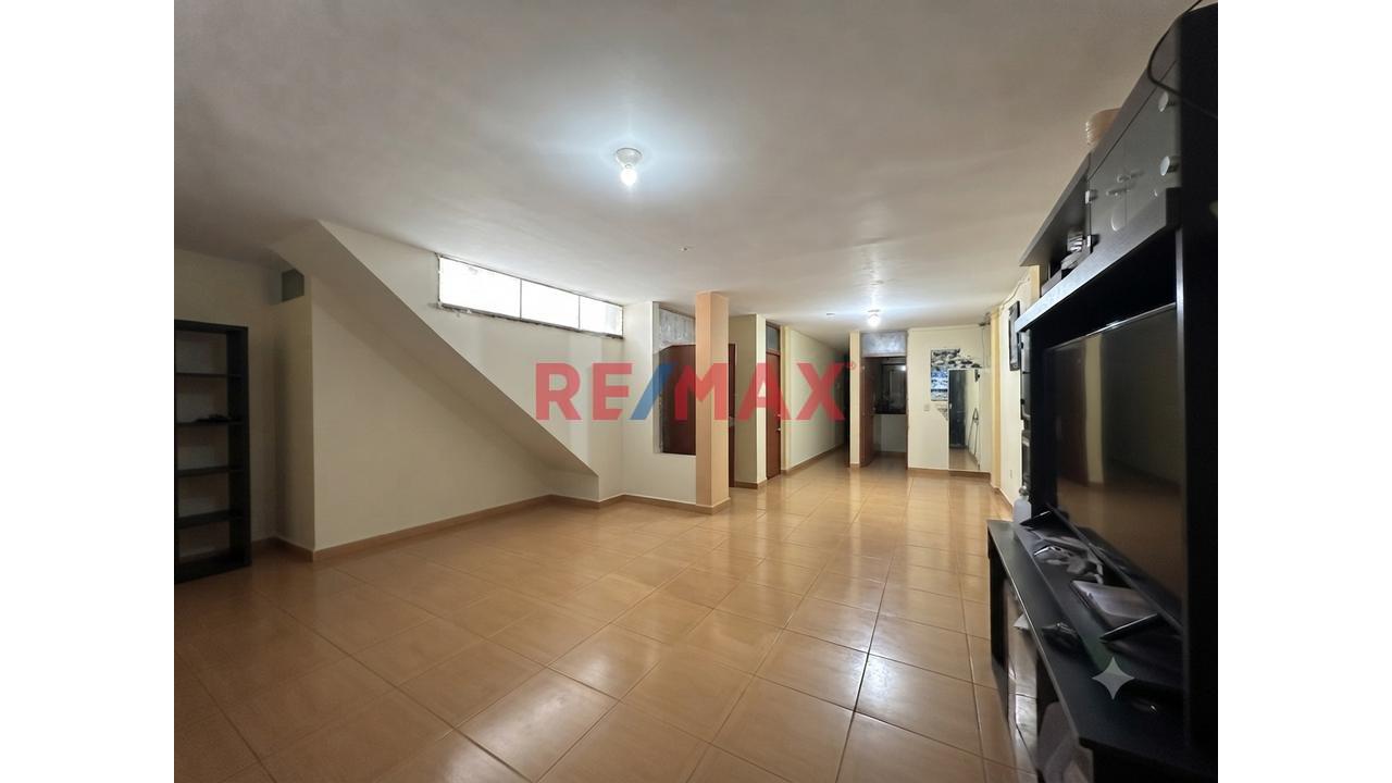 Venta Departamento 4 Piso Urb. Razuri - 1