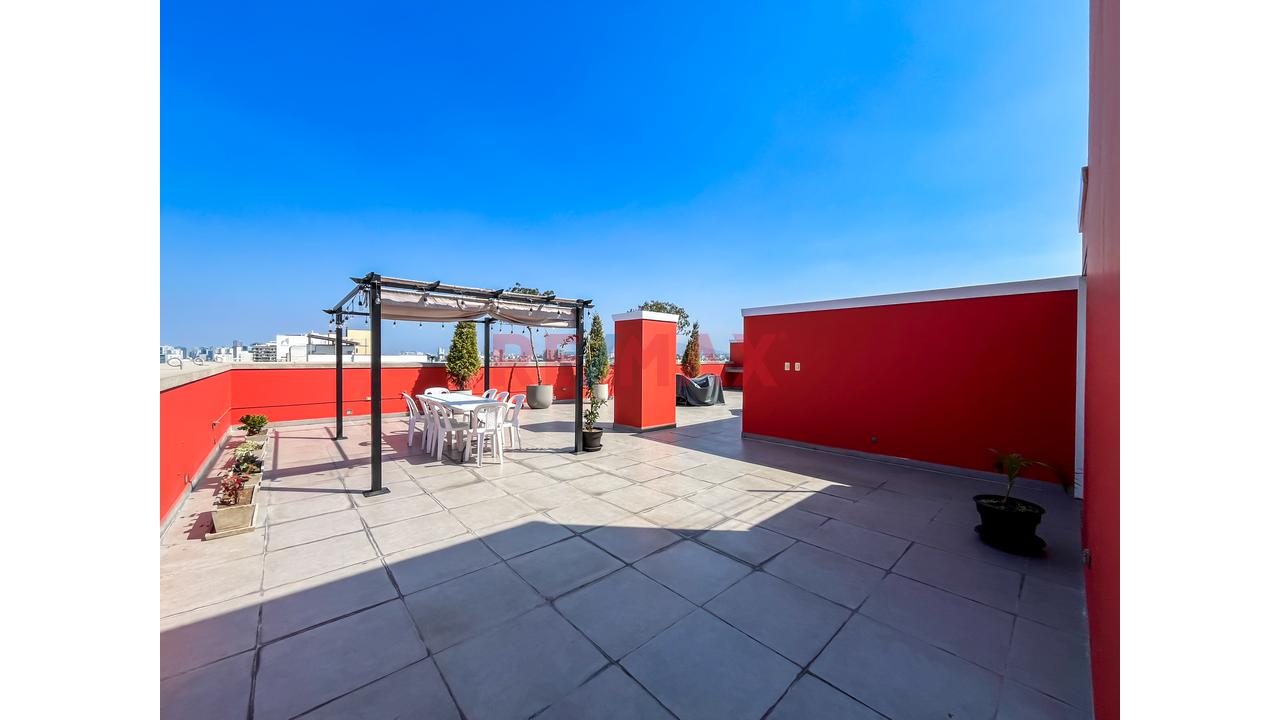 Vive En La Mejor Zona De Surquillo - Vista Interna Iluminda — foto 14