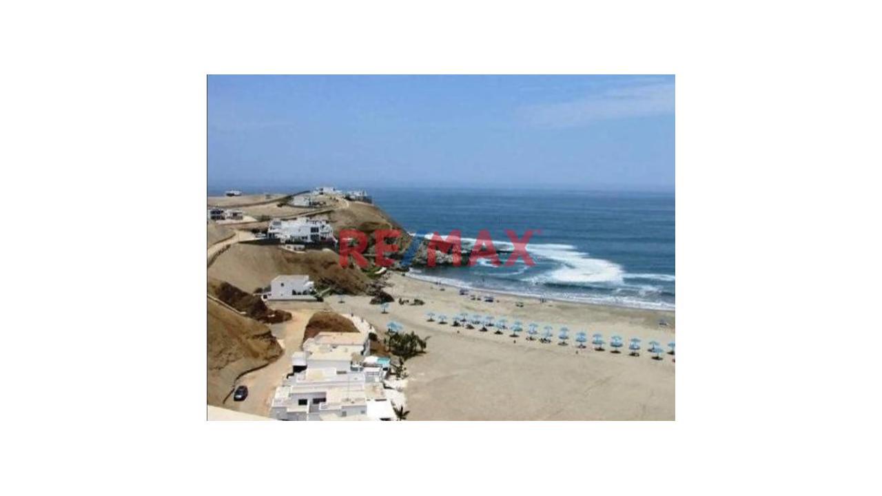 Venta De Terreno En Asia En Condominio De Playa Privada Con Una Preciosa Vista Panoramica Al Mar