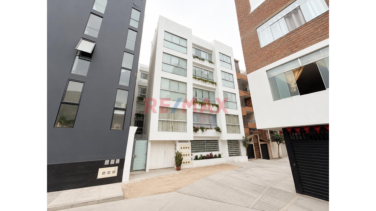 ¡Gran Oportunidad! Departamento Duplex En Urb Alpamayo - Limite Con La Molina - 2