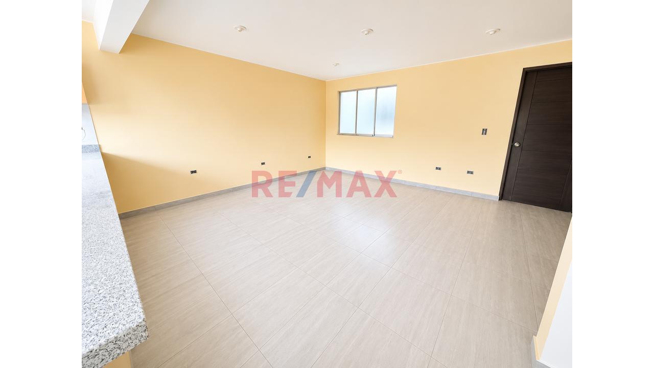 ¡Gran Oportunidad! Departamento Duplex En Urb Alpamayo - Limite Con La Molina - 7