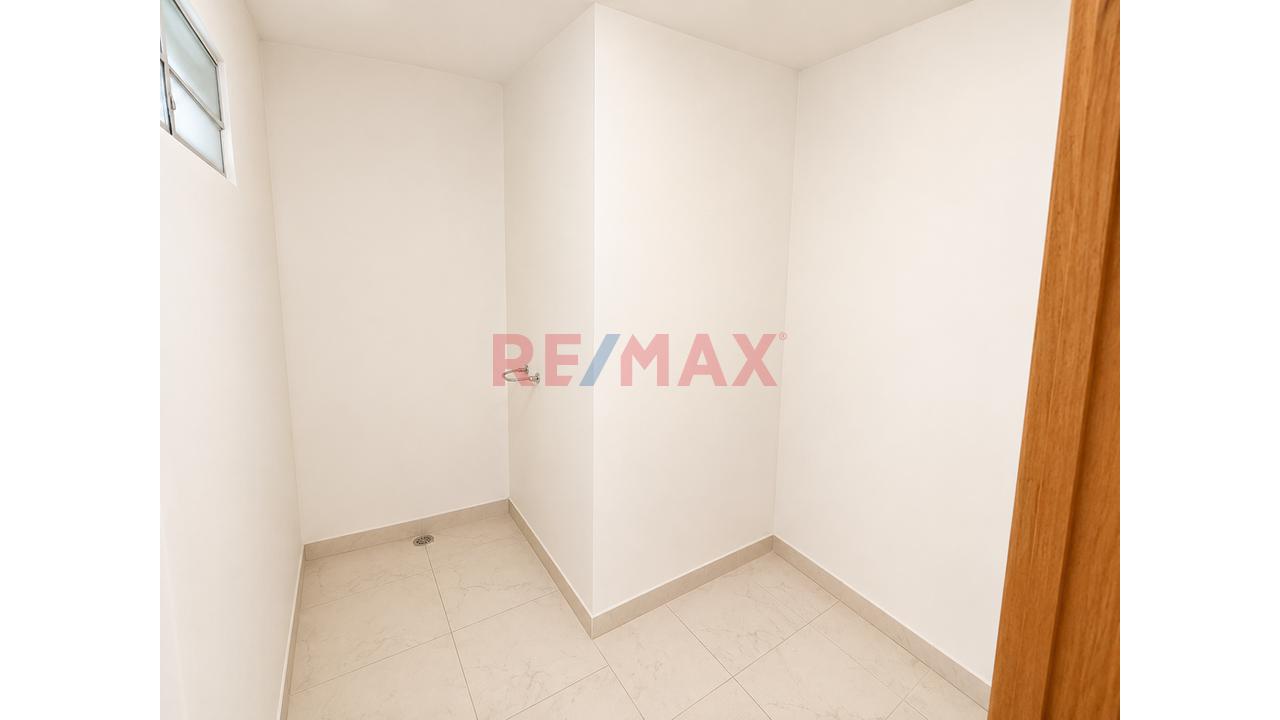 ¡Gran Oportunidad! Departamento Duplex En Urb Alpamayo - Limite Con La Molina - 18