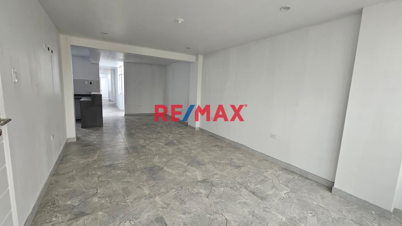 Se Vende Departamento De Estreno En Urb. Los Rosales De San Luis - 1