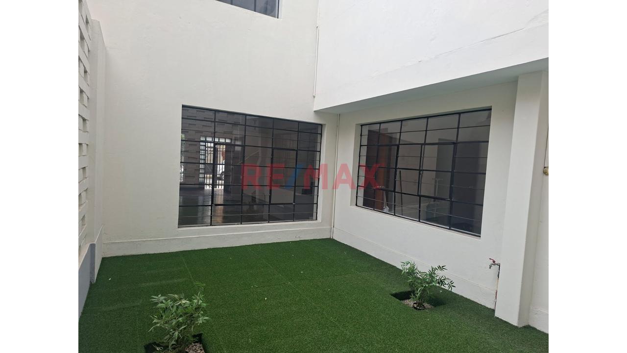 Se Alquila Casa Totalmente Remodelada En Pueblo Libre 4 Dormitorios, 4.5 Baños Y Cochera - 10
