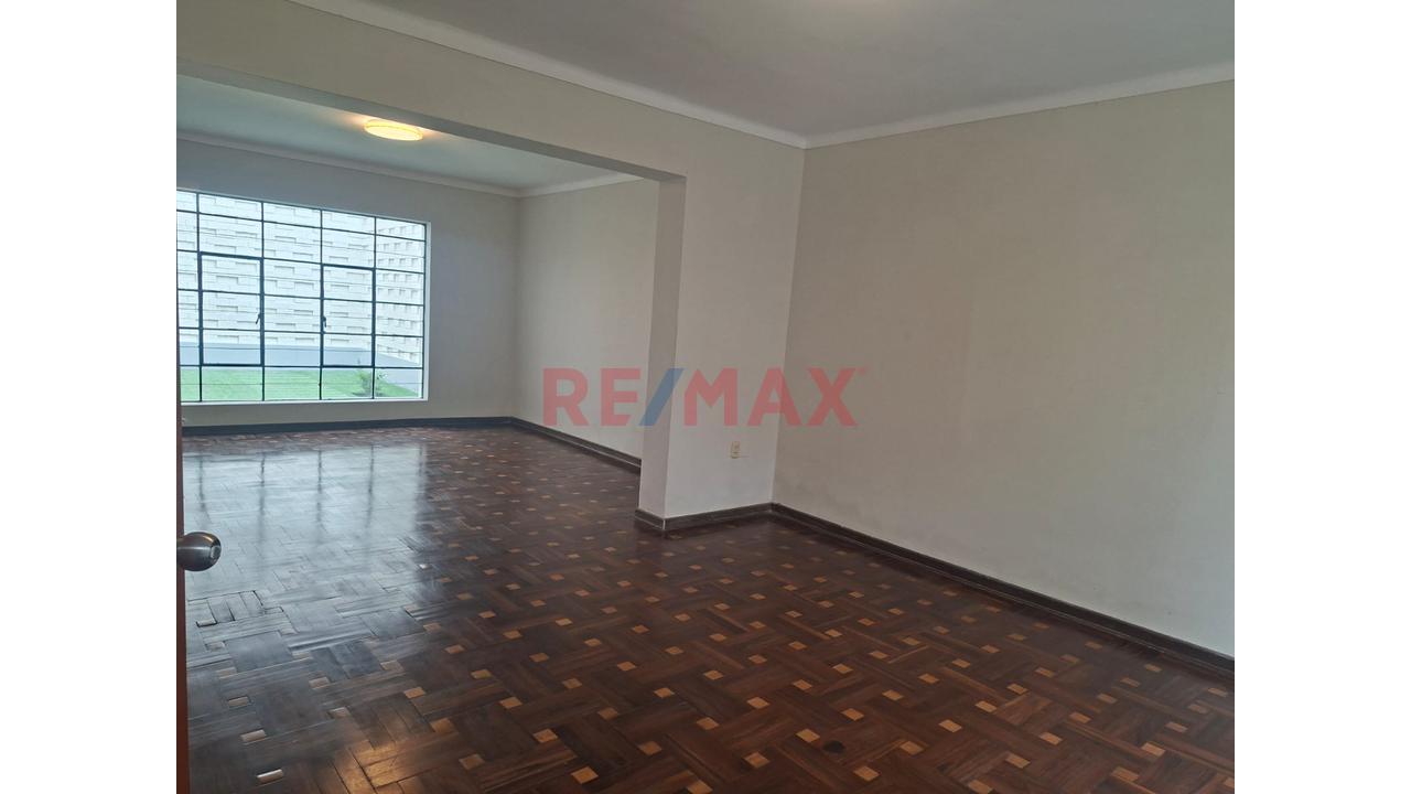 Se Alquila Casa Totalmente Remodelada En Pueblo Libre 4 Dormitorios, 4.5 Baños Y Cochera - 6