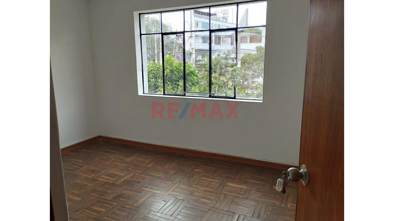 Se Alquila Casa Totalmente Remodelada En Pueblo Libre 4 Dormitorios, 4.5 Baños Y Cochera - 17