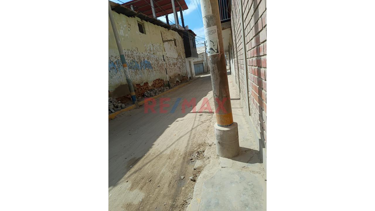 Vendo Terreno En El Centro De Catacaos - 2