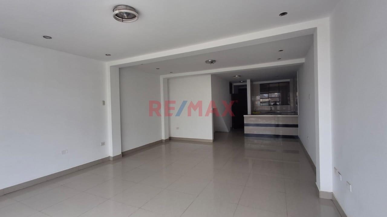 Casa En Venta Tres Pisos Mas Aires Av America Jose Leonardo Ortiz — foto 10