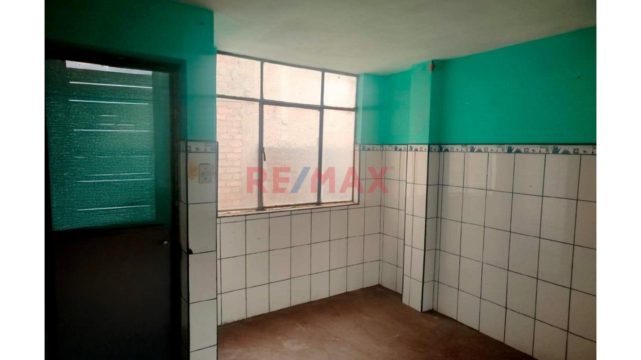 Venta Terreno 187.35 M² | Edificación En 4 Niveles | Smp - Av Independencia - 13