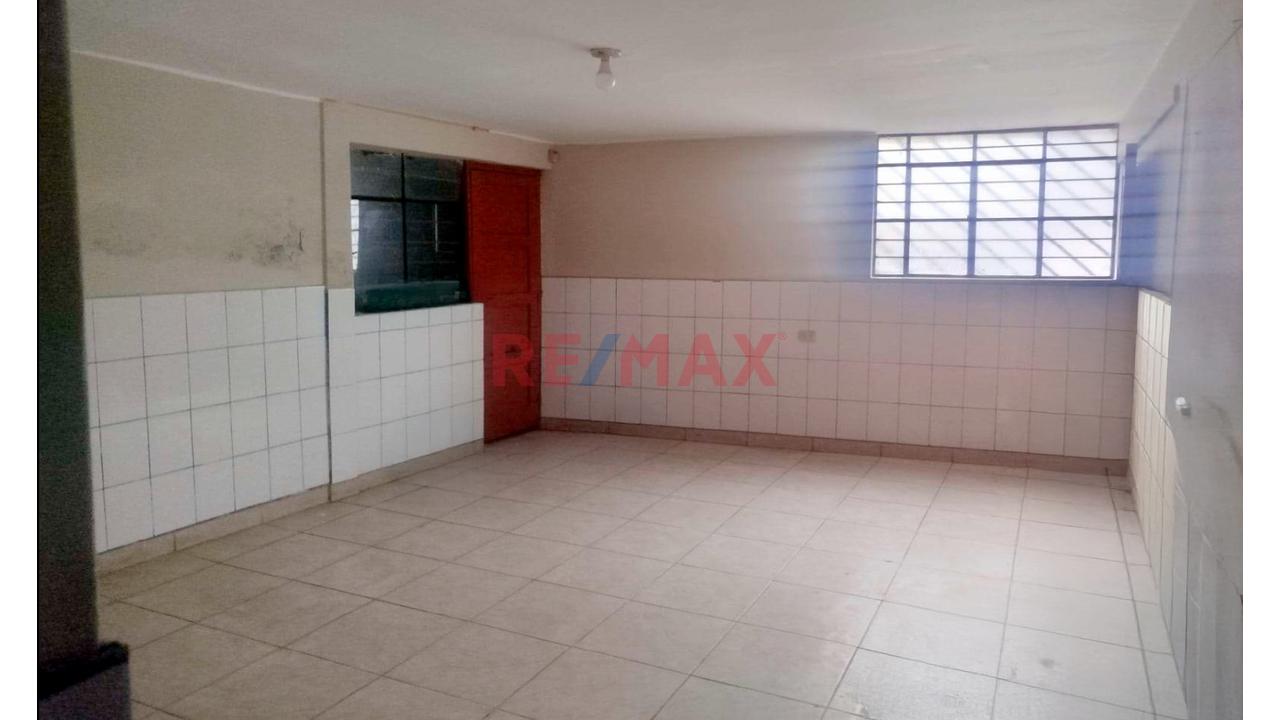 Venta Terreno 187.35 M² | Edificación En 4 Niveles | Smp - Av Independencia - 18