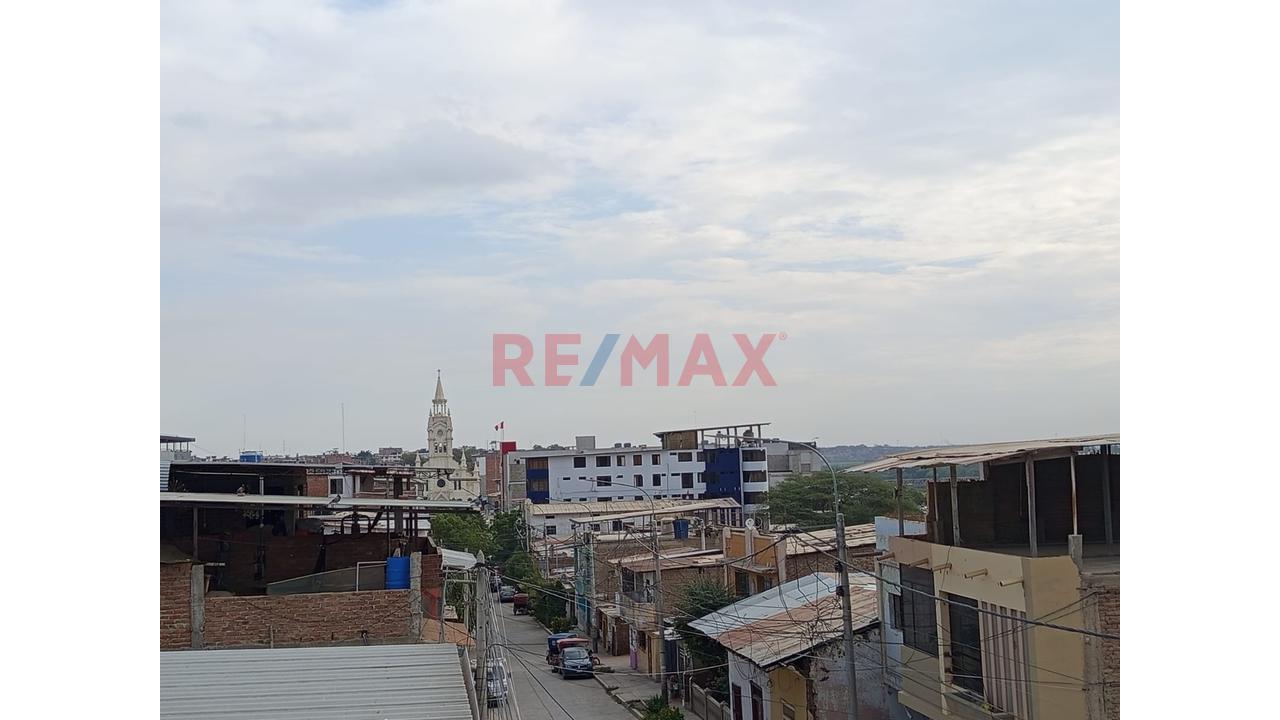 🚀Gran Oportunidad🚀 🏚Vive O Invierte En El Corazón De Sullana📌📍 A Dos Cuadras De La Plaza De Armas A Tan Solo💰 $45960🧨 - 5