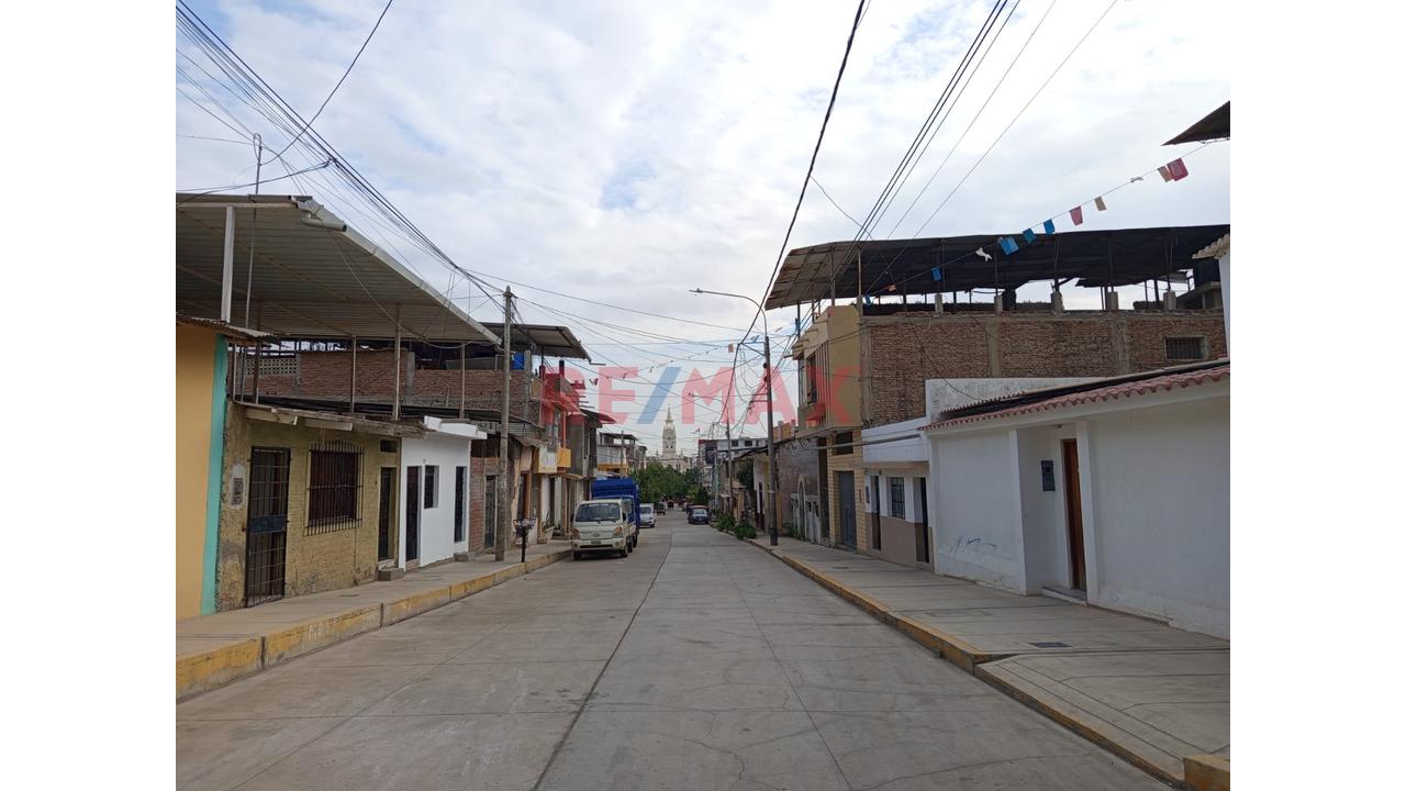 🚀Gran Oportunidad🚀 🏚Vive O Invierte En El Corazón De Sullana📌📍 A Dos Cuadras De La Plaza De Armas A Tan Solo💰 $45960🧨 - 11