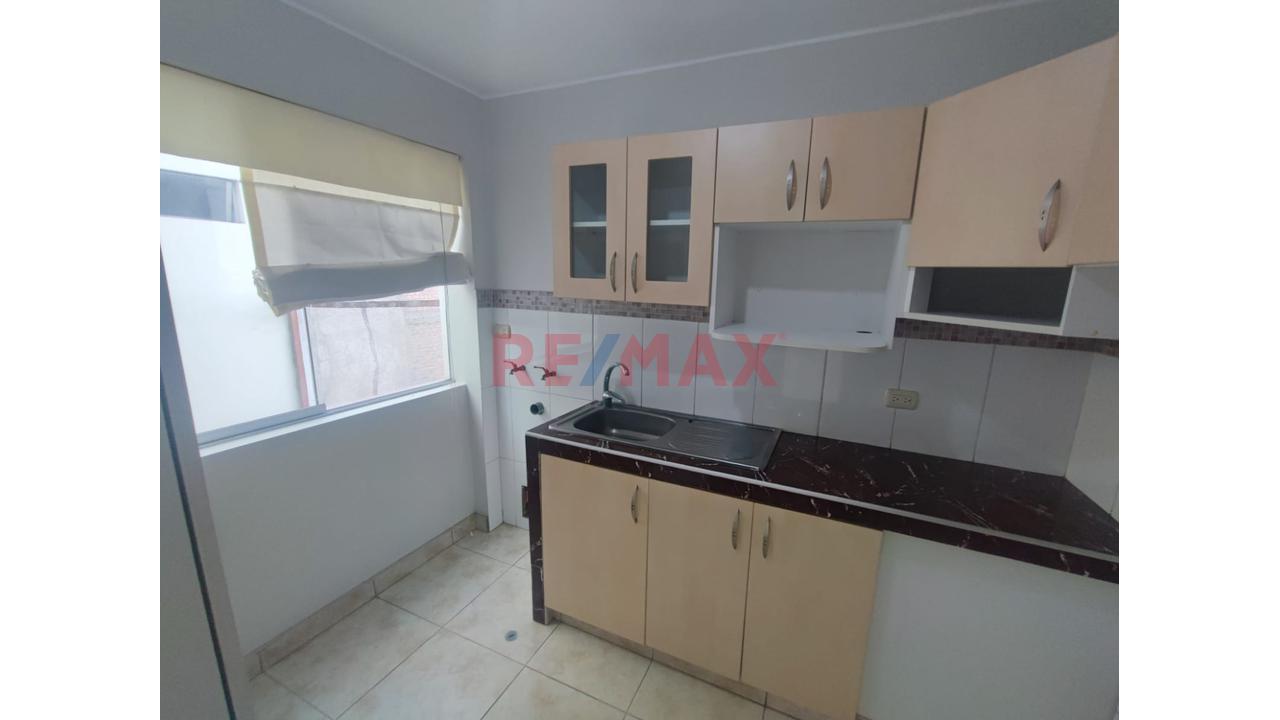 Alquilo Departamento 90.50 M² Con Terraza Y Vista A Parque: Límite De Ate Y La Molina — foto 4