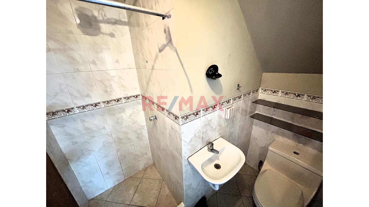 Vendo Amplia Casa De 245.49 M² Comonidad Y Conford En Sjm — foto 10