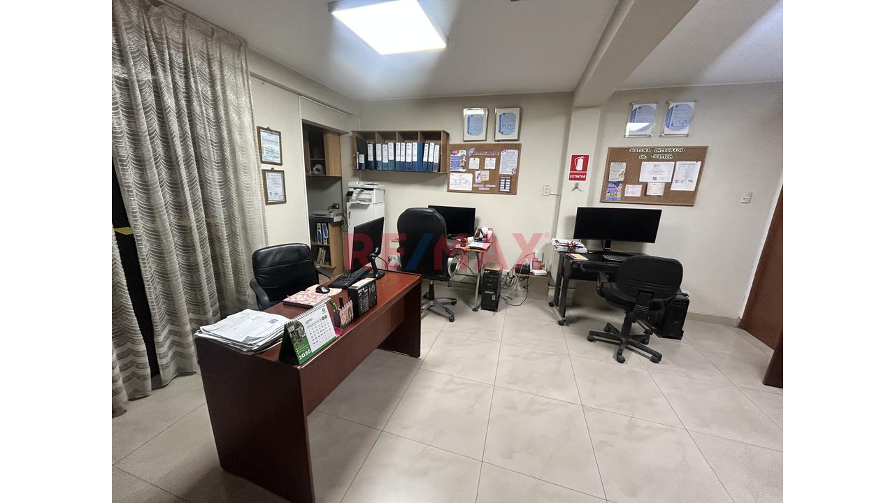 Vendo Amplia Casa De 245.49 M² Comonidad Y Conford En Sjm — foto 7