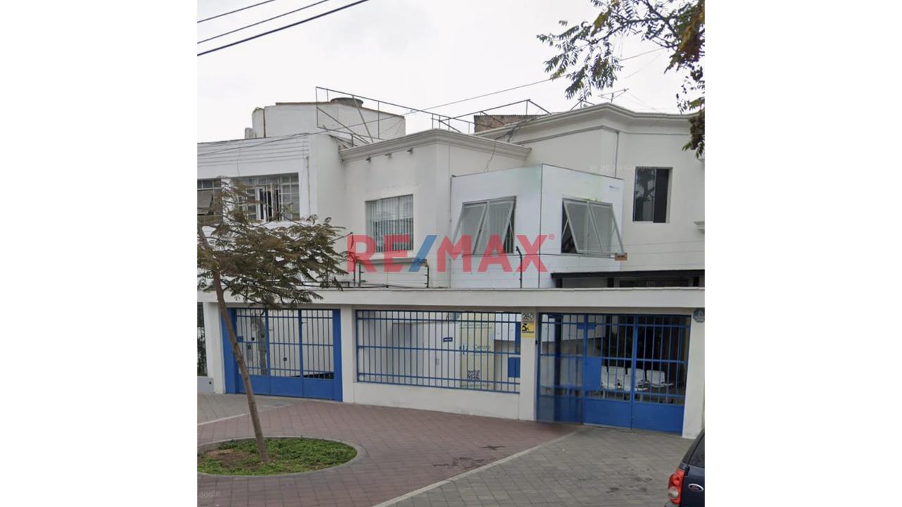 Alquiler Local Comercial/Oficina En San Isidro - A Pasos Del Centro Financiero 369M2 - 1