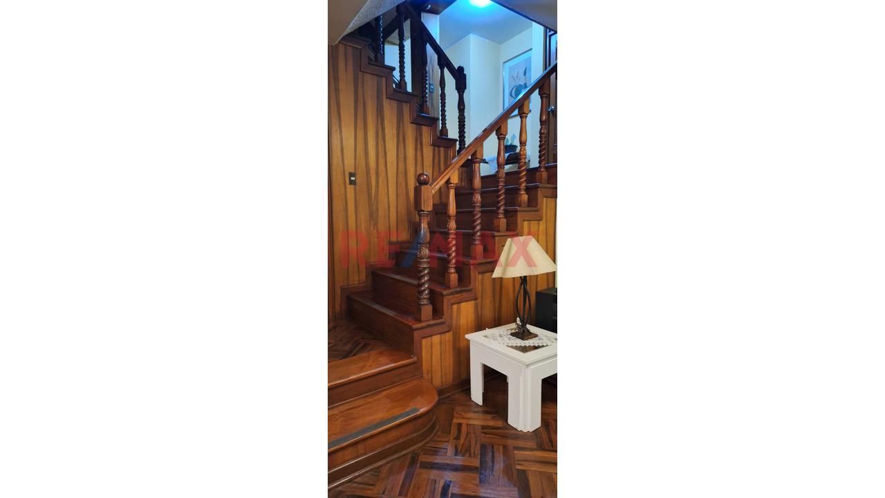 Exclusiva Casa Urbana De 3 Pisos De 276 M² En Urb. Las Orquídeas - Arequipa — foto 10