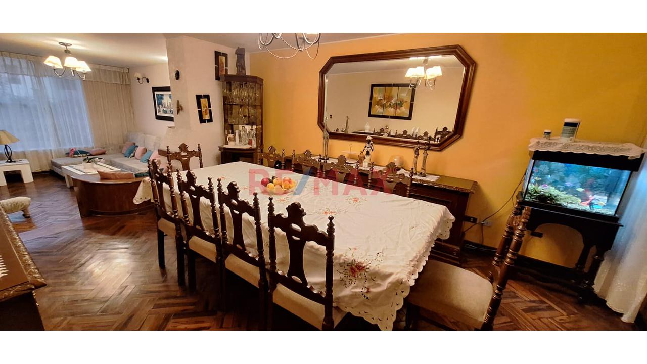 Exclusiva Casa Urbana De 3 Pisos De 276 M² En Urb. Las Orquídeas - Arequipa — foto 5